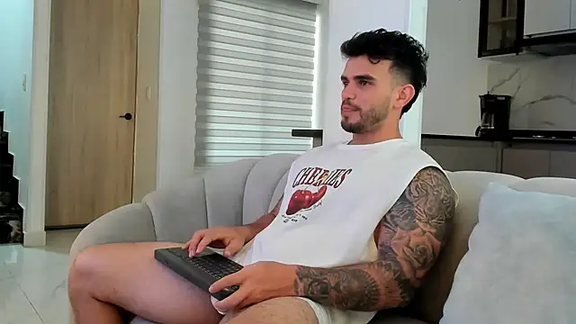 Ricardogo19 online show from February 2026 01:00:02 PM