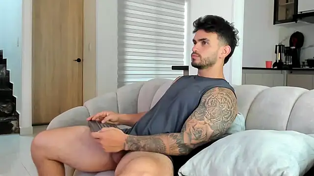 Ricardogo19 online show from February 2026 01:00:01 PM