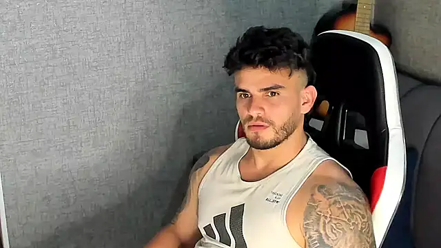 Ricardogo19 online show from October 2025 11:05:02 PM