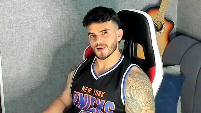 Ricardogo19 online show from September 2025 10:56:02 PM