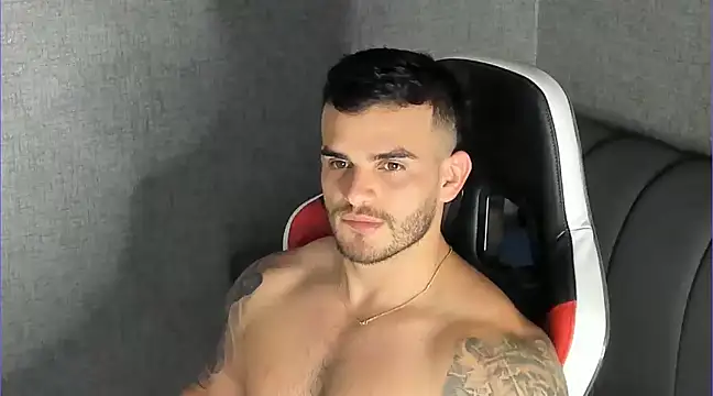 Ricardogo19 online show from March 2025 09:53:02 PM