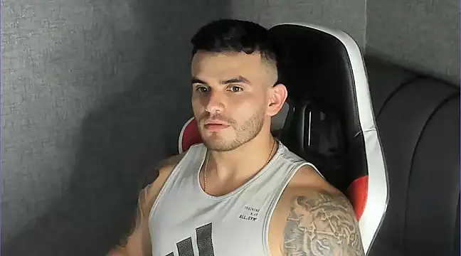 Ricardogo19 online show from March 2025 11:32:02 PM