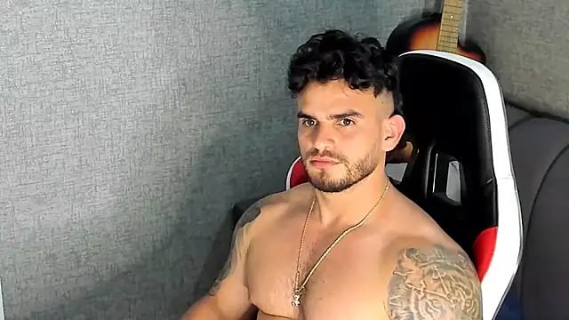 Ricardogo19 online show from November 2025 10:47:02 PM