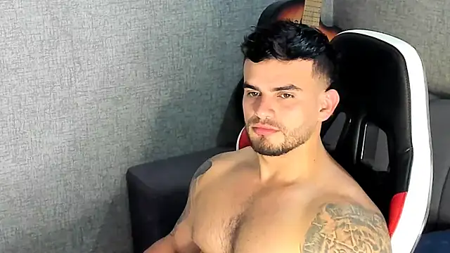 Ricardogo19 online show from November 2025 07:50:01 PM