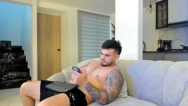 Ricardogo19 online show from January 2026 10:16:01 PM