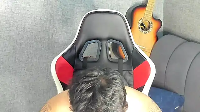 Ricardogo19 online show from September 2025 10:25:01 PM