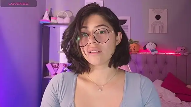 LoaLuxury online show from April 2026 11:33:01 AM