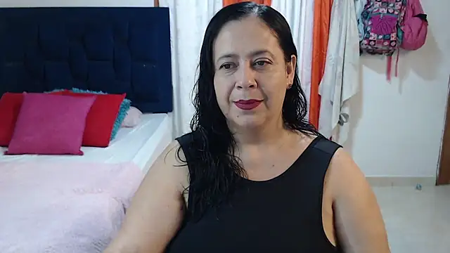 karlaton1977 online show from October 2025 03:35:02 PM
