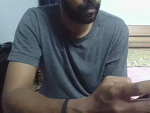 Snapshot of IndianEurope chatting on October 2025 06:30:02 PM IndianEurope online show from October 2025 06:30:02 PM