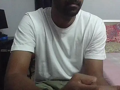 Snapshot of IndianEurope chatting on November 2025 06:55:01 PM IndianEurope online show from November 2025 06:55:01 PM