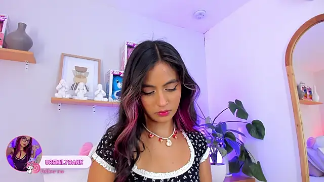 emily bank online show from October 2025 06:41:01 PM