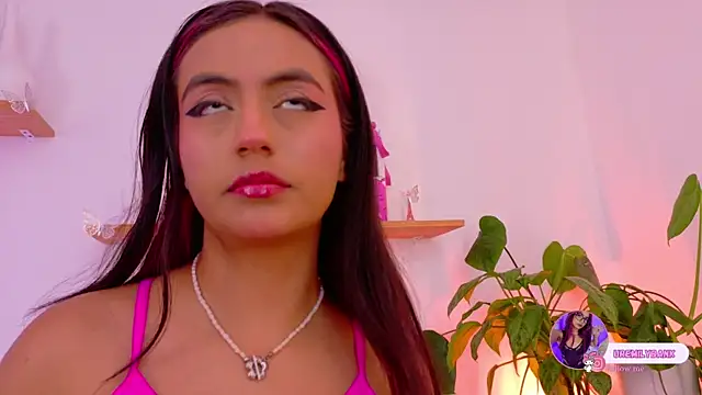 Snapshot of emily_bank chatting on February 2026 07:59:02 PM emily bank online show from February 2026 07:59:02 PM