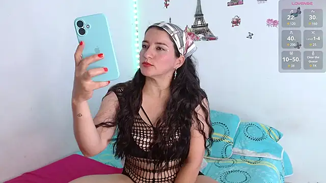 Emelyross  online show from March 2026 01:22:02 PM