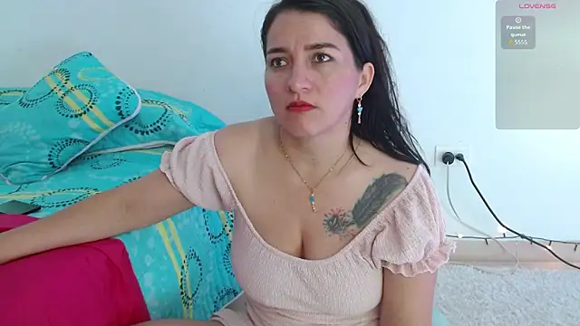 Emelyross  online show from March 2026 10:58:01 PM