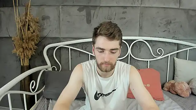 DexterDexx online show from December 2024 07:41:02 PM