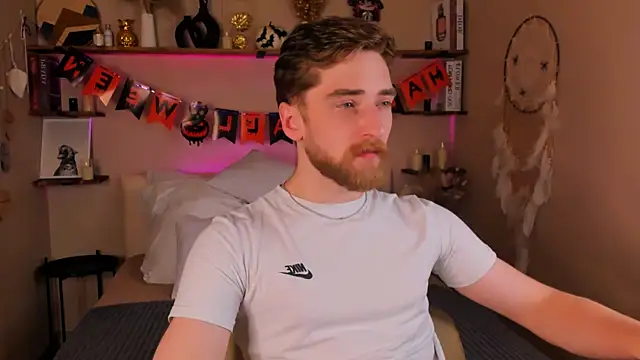 Snapshot of DexterDexx chatting on October 2025 11:00:02 PM DexterDexx online show from October 2025 11:00:02 PM