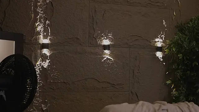 Logan Varela online show from October 2025 06:09:02 PM