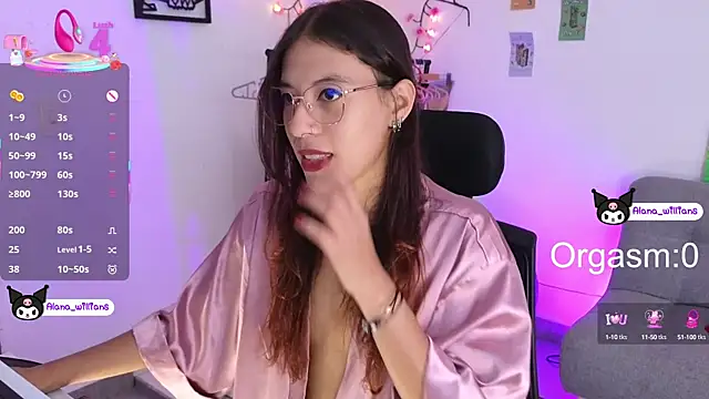 1Alana W online show from September 2025 01:55:01 PM