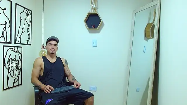 Big ValentinHunk online show from December 2025 04:52:02 PM