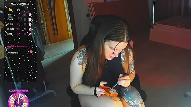 Snapshot of AizaRose chatting on February 2026 06:31:01 AM AizaRose online show from February 2026 06:31:01 AM