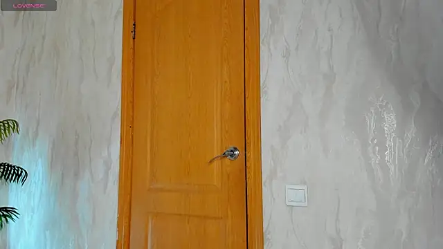 Valerie Woods online show from March 2026 01:24:01 AM