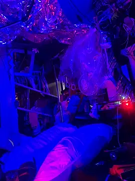 Snapshot of gurlnips chatting on December 2025 11:54:01 PM gurlnips online show from December 2025 11:54:01 PM