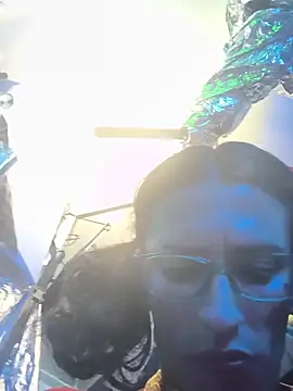 Snapshot of gurlnips chatting on January 2026 03:37:02 PM gurlnips online show from January 2026 03:37:02 PM