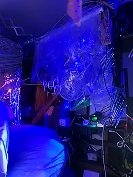 Snapshot of gurlnips chatting on December 2025 01:04:02 PM gurlnips online show from December 2025 01:04:02 PM