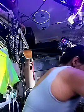 Snapshot of gurlnips chatting on March 2026 12:11:01 AM gurlnips online show from March 2026 12:11:01 AM