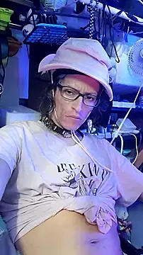 Snapshot of gurlnips chatting on March 2026 07:09:02 AM gurlnips online show from March 2026 07:09:02 AM