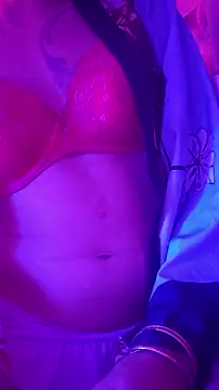 gurlnips online show from October 2025 11:23:01 AM