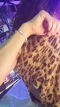 Snapshot of gurlnips chatting on March 2026 01:13:02 AM gurlnips online show from March 2026 01:13:02 AM