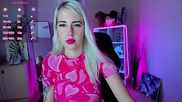 Snapshot of Mermaid_N chatting on June 2026 01:38:02 AM Mermaid N online show from June 2026 01:38:02 AM