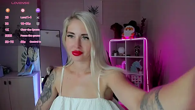 Snapshot of Mermaid_N chatting on June 2026 01:33:02 AM Mermaid N online show from June 2026 01:33:02 AM