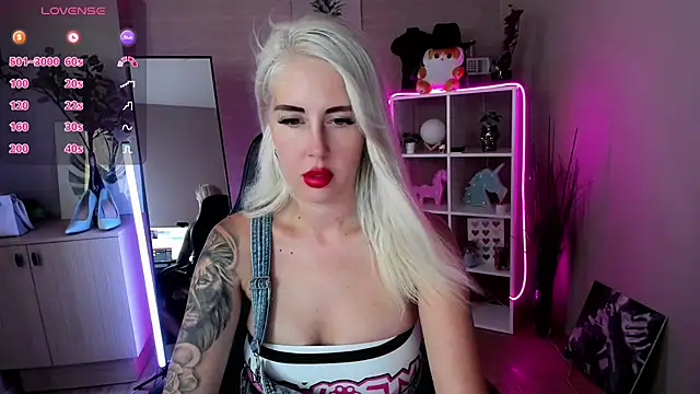 Snapshot of Mermaid_N chatting on June 2026 01:36:01 AM Mermaid N online show from June 2026 01:36:01 AM