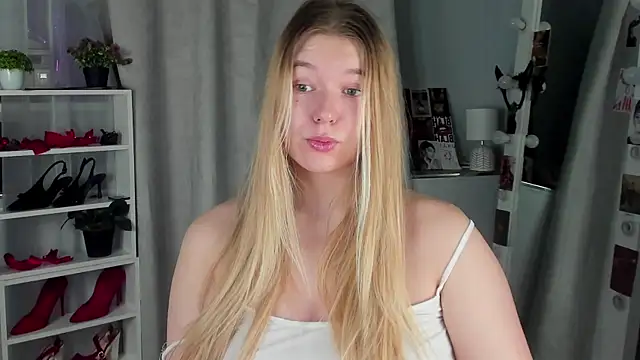 Rebecca Kelly online show from October 2025 02:13:02 AM