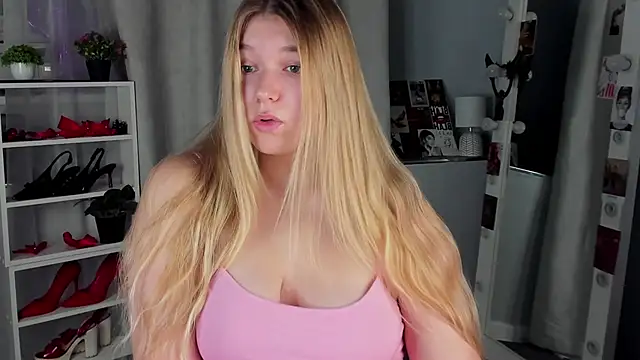 Rebecca Kelly online show from October 2025 02:12:02 AM