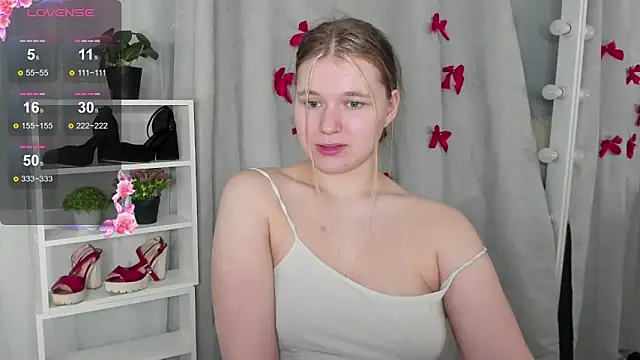 Rebecca Kelly online show from February 2025 09:39:01 PM