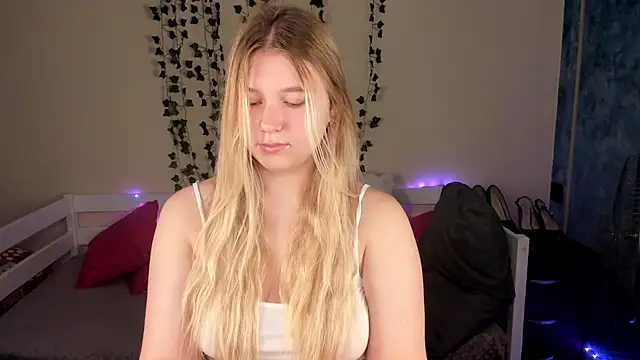 Rebecca Kelly online show from September 2025 01:45:02 AM