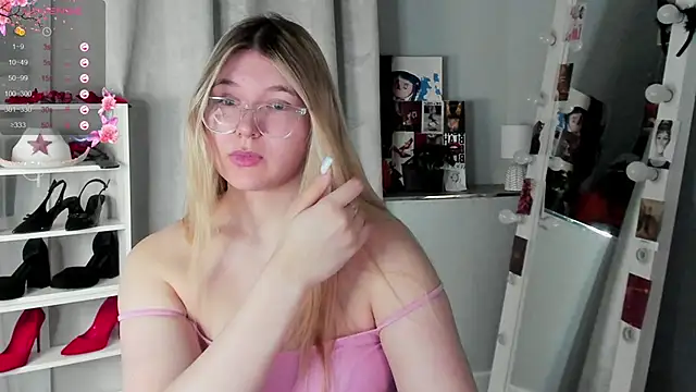 Rebecca Kelly online show from February 2026 02:45:02 AM