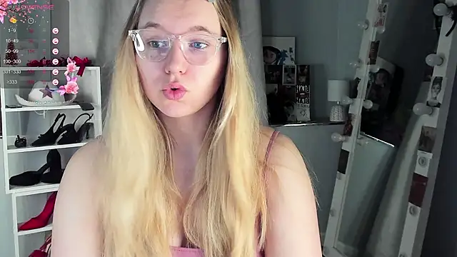 Rebecca Kelly online show from February 2026 02:31:02 AM