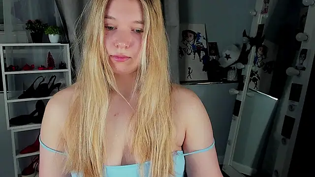 Rebecca Kelly online show from December 2025 02:15:02 AM