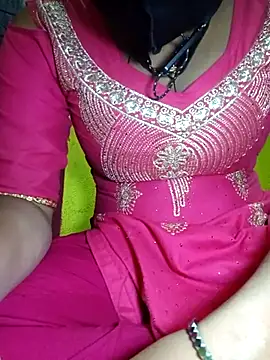 Snapshot of Cute_Suhani chatting on February 2025 05:53:01 PM Cute Suhani online show from February 2025 05:53:01 PM