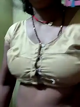 Snapshot of Cute_Suhani chatting on October 2025 01:06:01 AM Cute Suhani online show from October 2025 01:06:01 AM