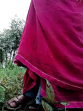 Snapshot of Cute_Suhani chatting on September 2025 01:10:02 AM Cute Suhani online show from September 2025 01:10:02 AM