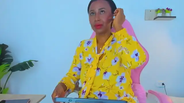 alexajhonson1012 online show from February 2026 06:51:01 PM