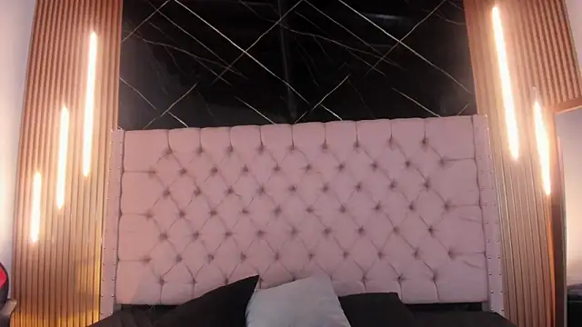 ShanellBlack online show from October 2025 04:14:01 AM