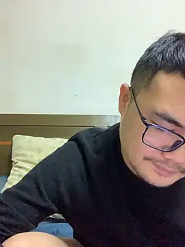 lililiwuwuwu online show from December 2024 12:41:02 PM