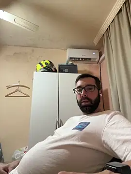 Moralesfiun online show from May 2026 11:14:02 PM