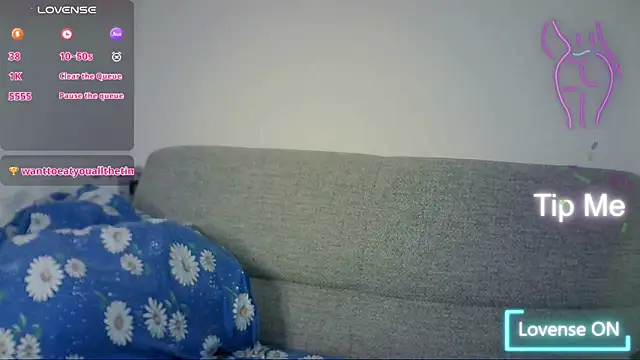 NaozuQAce online show from April 2026 03:57:02 PM